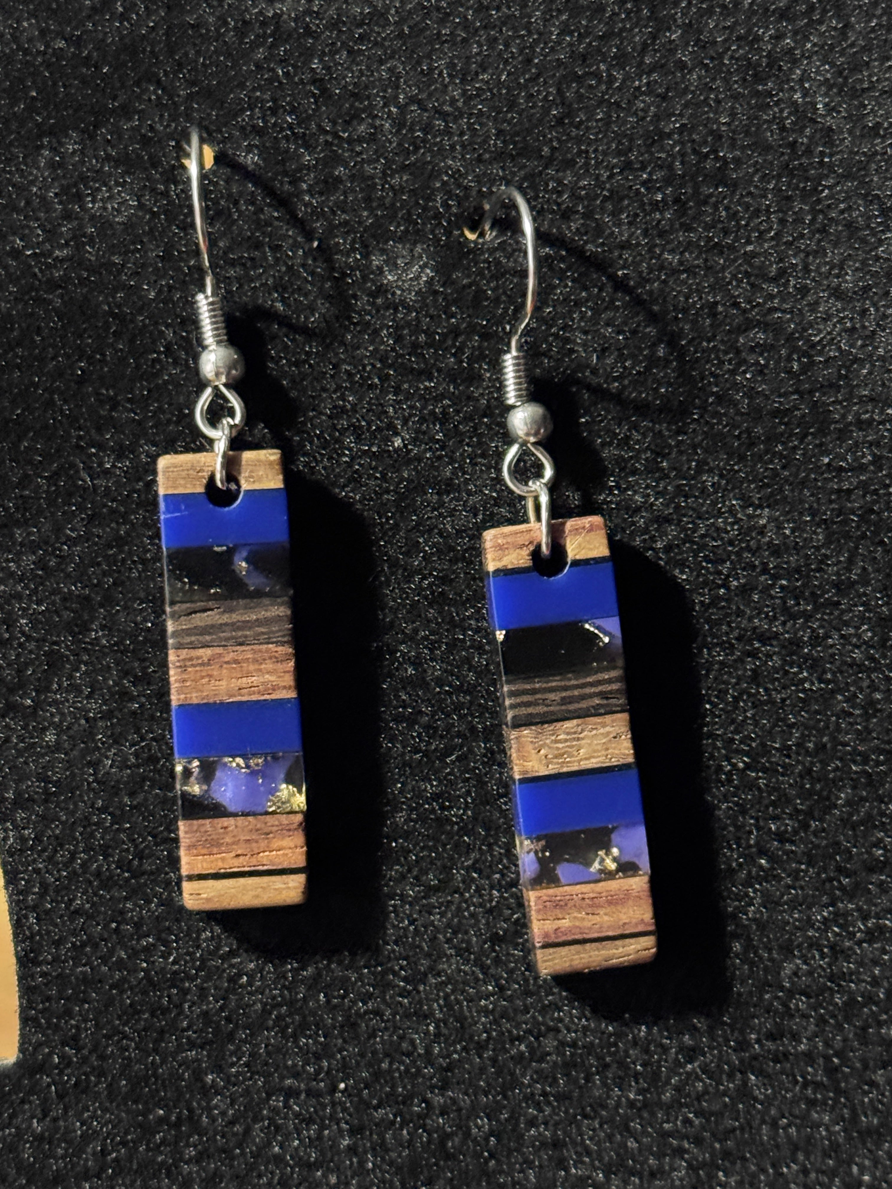 Resin & walnut wood drop earrings/Hypoallergenic|Gift for Her